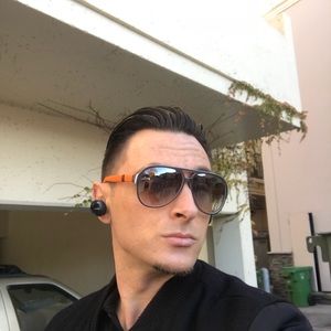 Meet your Posher, Stephen